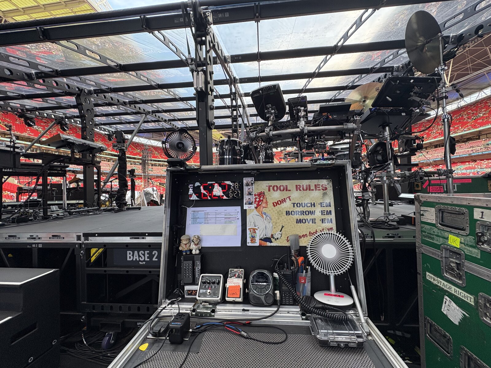 Tour guitar tech workstation